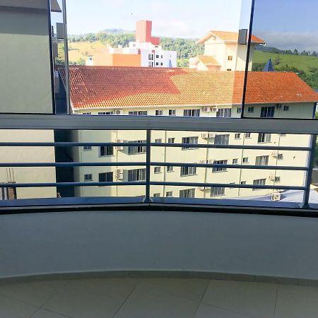 Edificio Summer Ville Piratuba Bagian luar foto